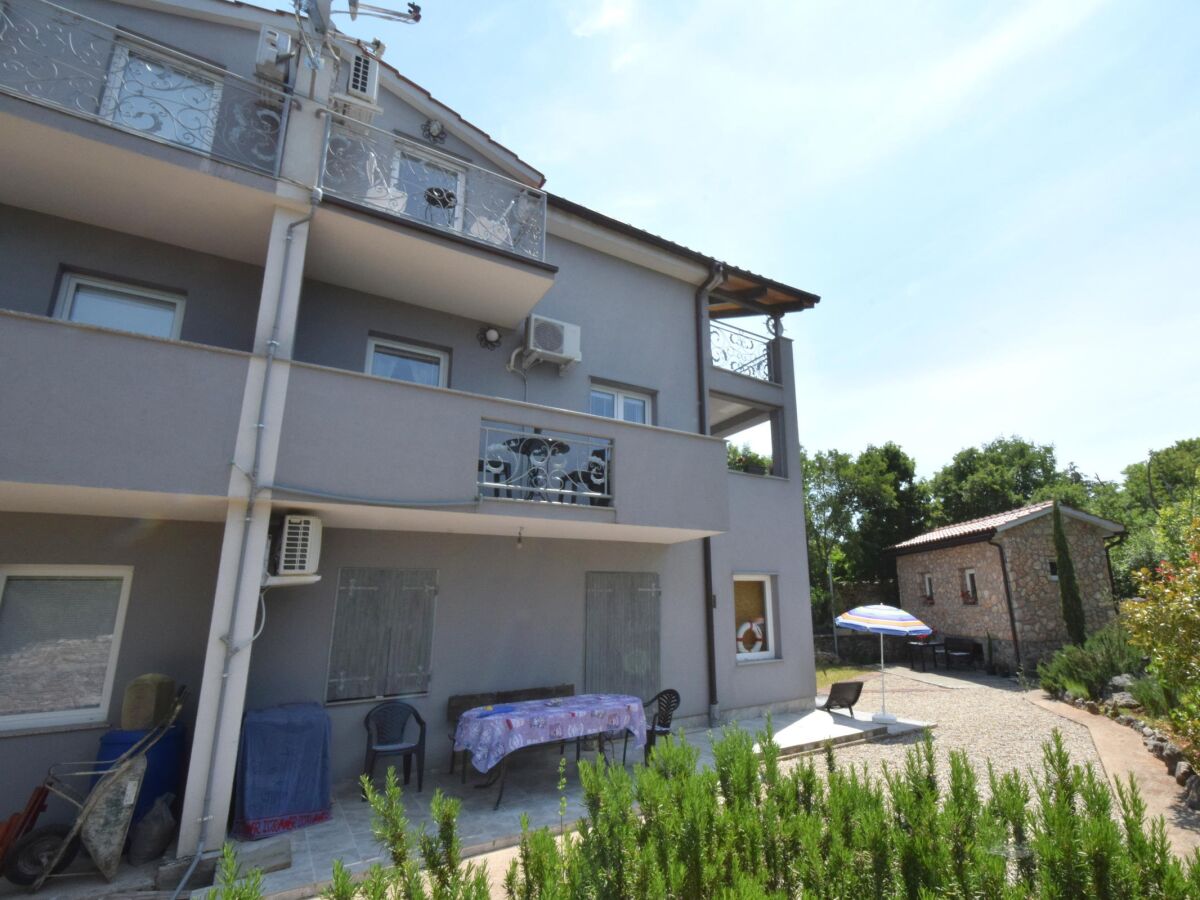 Apartment Two bedroom apartment with balcony Gabonjin, Krk A-19413-b - Outdoor photo 4