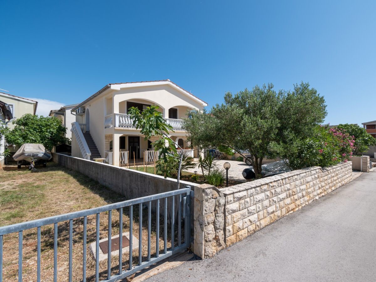 Apartment One bedroom apartment with terrace Vir A-20147-a - Outdoor photo 5