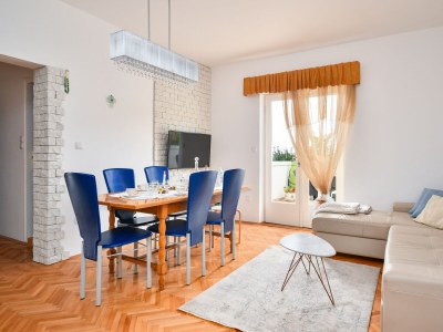 Apartment Two bedroom apartment with terrace Barbat, Rab A-20170-e - Outdoor photo 17