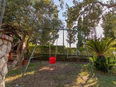 Apartment Two bedroom apartment with terrace Banjol, Rab A-19804-a - Outdoor photo 9