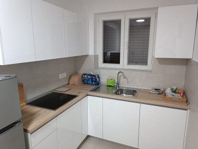 Apartment Three bedroom apartment with terrace and sea view Brela, Makarska A-20075-a - Outdoor photo 9
