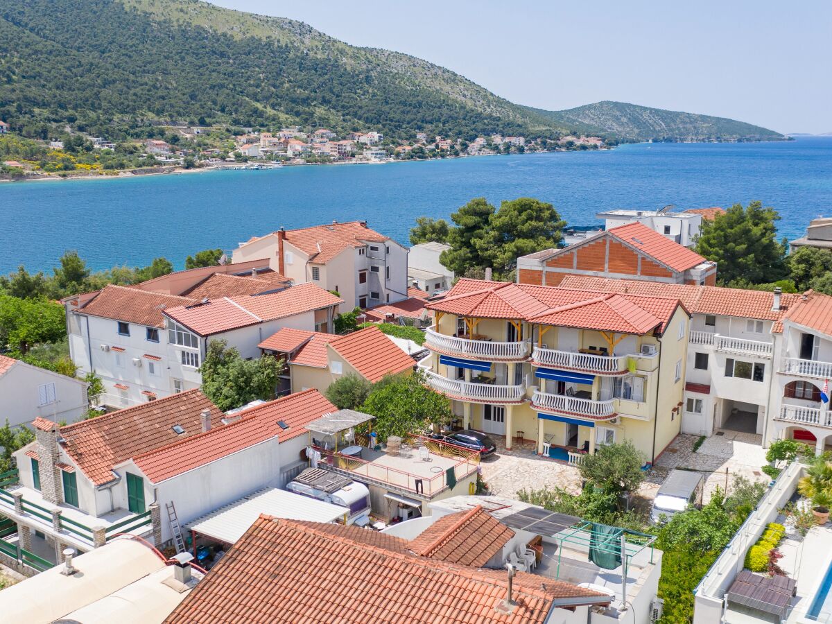 Apartment Two bedroom apartment with terrace and sea view Grebaštica, Šibenik A-20736-d - Outdoor photo 2