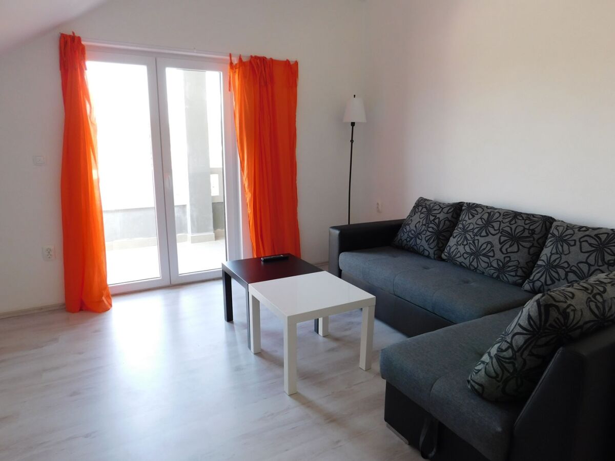 Apartment Three bedroom apartment with air-conditioning Povlja, Brač A-21089-c - Outdoor photo 4