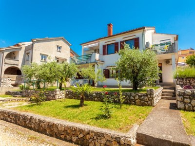 Apartment Two bedroom apartment with terrace Njivice, Krk A-20548-a - Outdoor photo 2