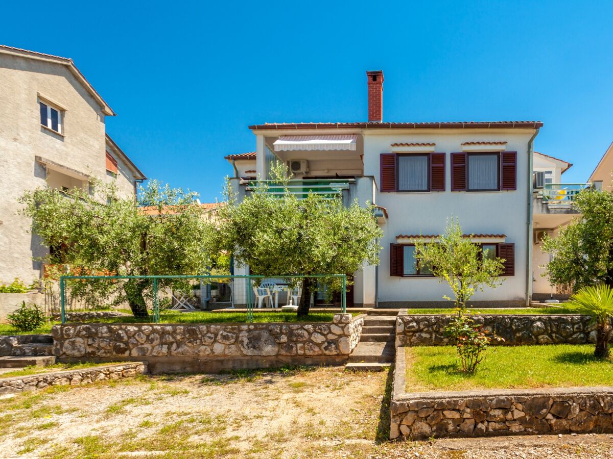 Apartment Two bedroom apartment with terrace Njivice, Krk A-20548-c - Outdoor photo 3
