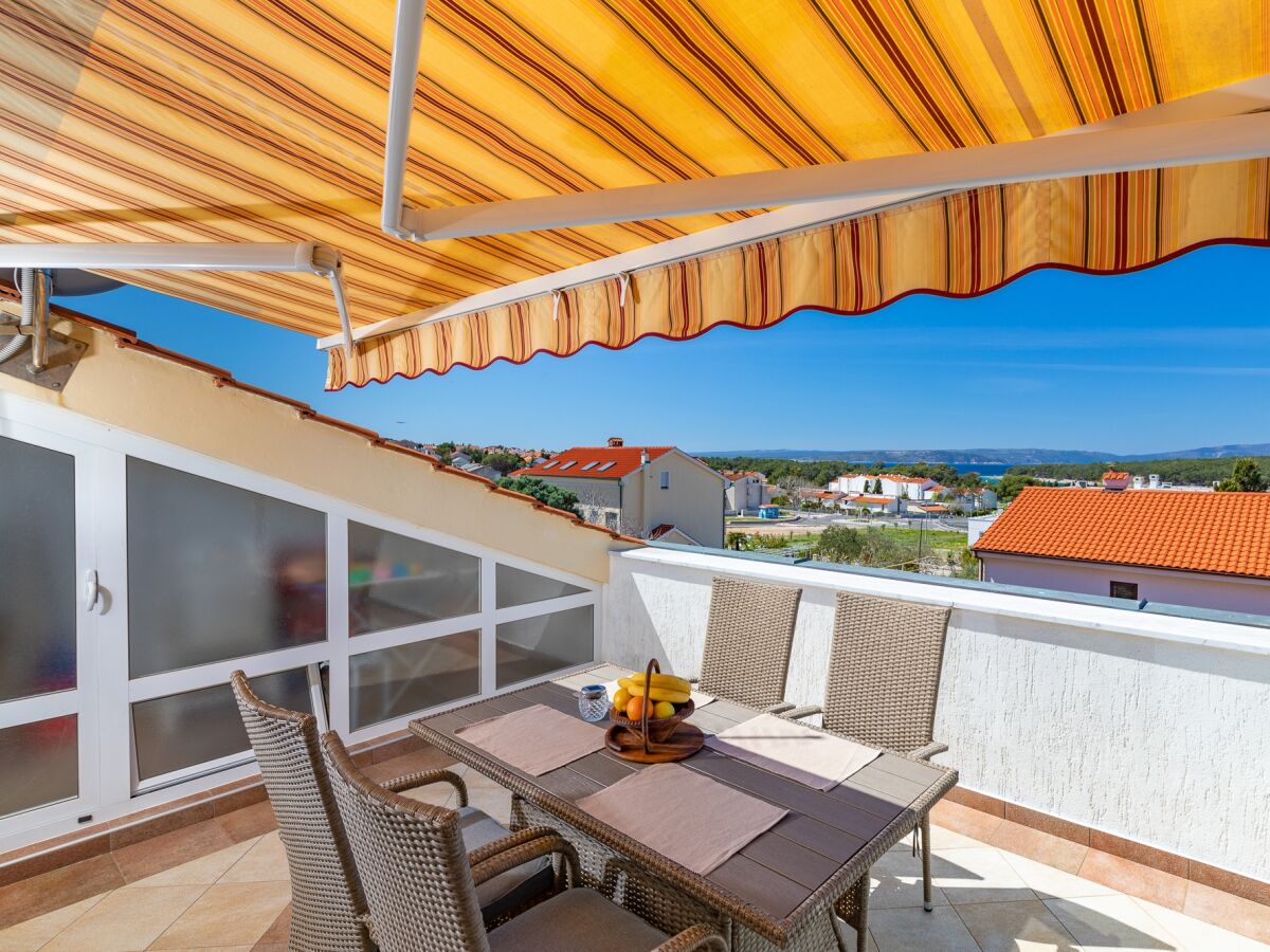 Apartment Two bedroom apartment with terrace and sea view Punat, Krk A-20553-c