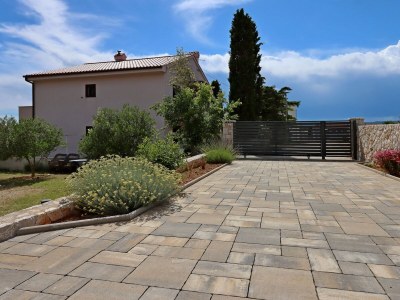 Apartment Two bedroom apartment with terrace and sea view Punat, Krk A-20553-c - Outdoor photo 10