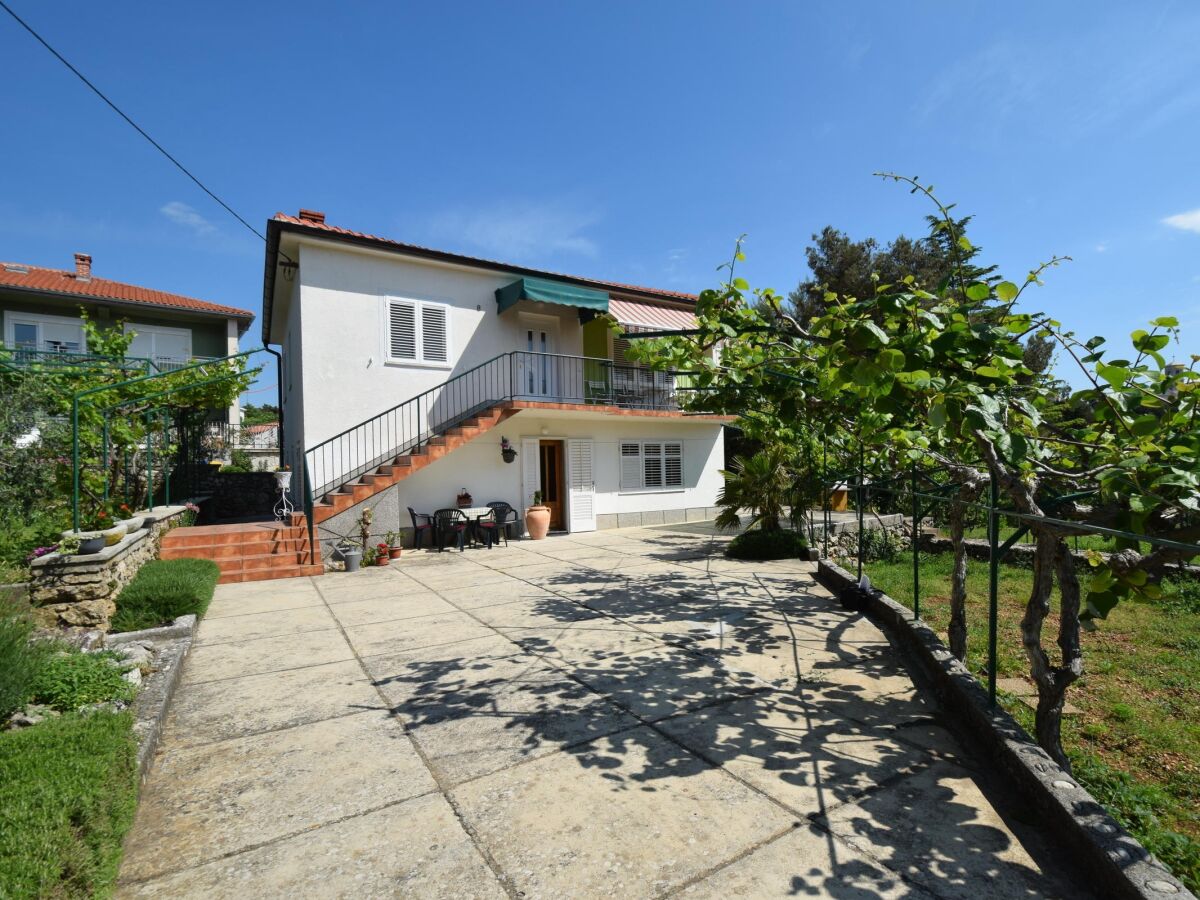 Apartment Three bedroom apartment with balcony Krk A-20429-a