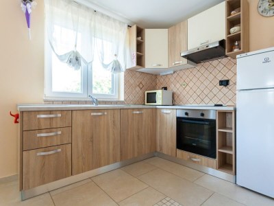 Apartment Two bedroom apartment with terrace Porat, Krk A-20441-a - Outdoor photo 11