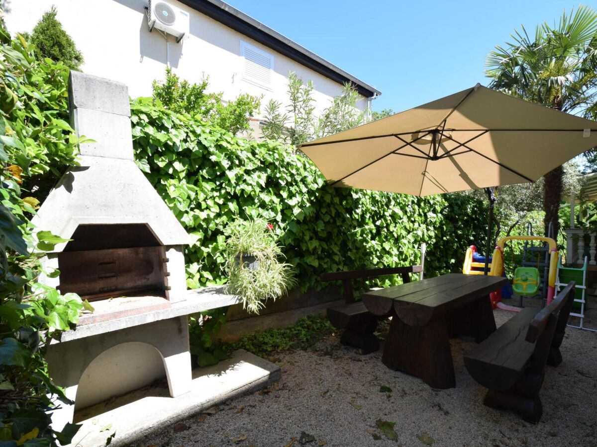 Apartment One bedroom apartment with balcony Njivice, Krk A-20447-b - Outdoor photo 2