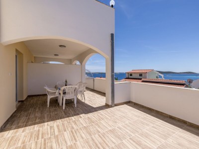 Apartment Two bedroom apartment with terrace and sea view Sevid, Trogir A-21163-a in Marina - Apartment