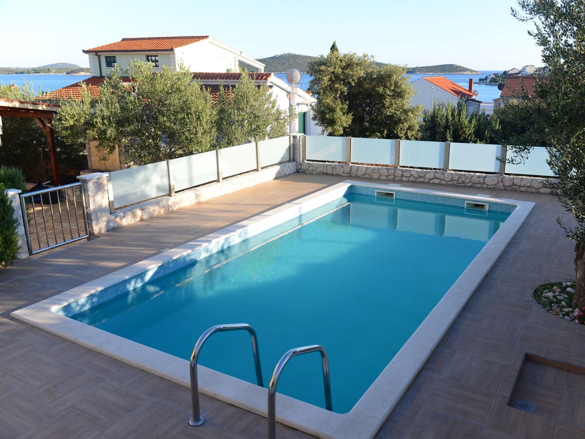 Apartment Two bedroom apartment with terrace and sea view Sevid, Trogir A-21163-b - Outdoor photo 3