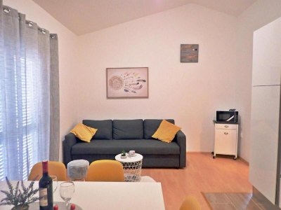 Apartment Two bedroom apartment with balcony and sea view Seline, Paklenica A-21208-b - Outdoor photo 12