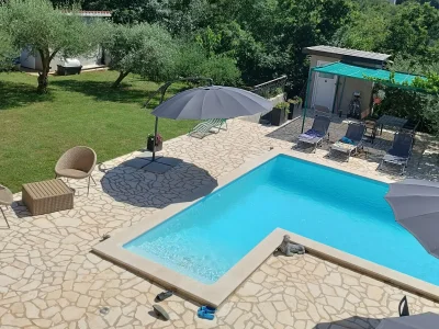 Apartment Two bedroom apartment with balcony Kaštel, Central Istria - Središnja Istra A-21309-a in Buje - Apartment