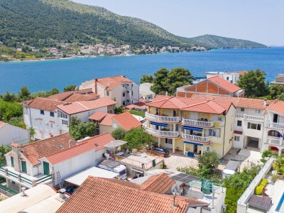 Apartment Two bedroom apartment with terrace and sea view Grebaštica, Šibenik A-20736-b - Outdoor photo 2
