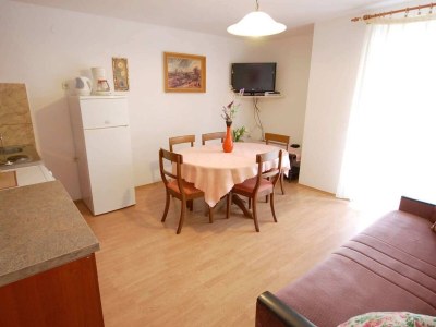 Apartment Two bedroom apartment with balcony Njivice, Krk A-21773-b in Njivice - Apartment