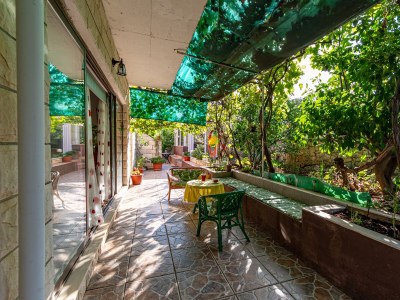 Apartment One bedroom apartment with terrace and sea view Kneža, Korčula A-21829-b - Outdoor photo 9