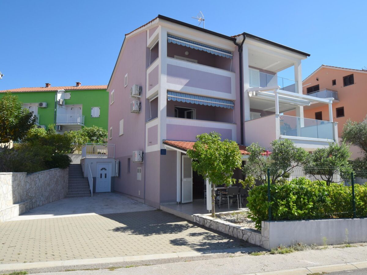 Apartment Two bedroom apartment with balcony Njivice, Krk A-21902-a - Outdoor photo 4