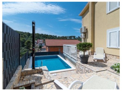 Apartment Three bedroom apartment with terrace and sea view Trogir A-21466-a - Outdoor photo 6