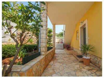 Apartment Two bedroom apartment with terrace Trogir A-21466-c - Outdoor photo 8