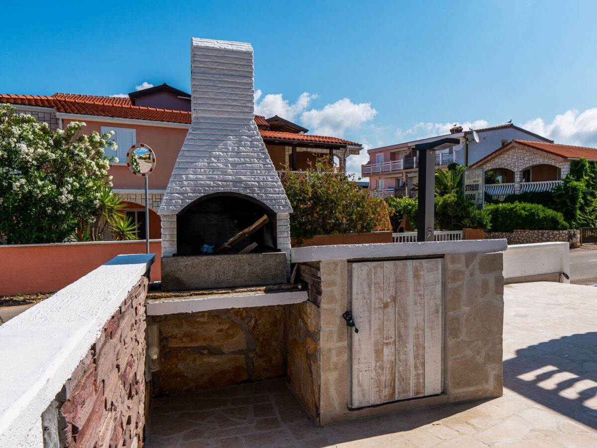 Apartment One bedroom apartment with terrace Vir A-21504-a - Outdoor photo 4
