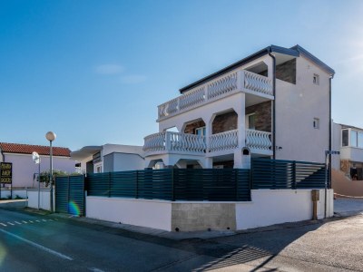 Apartment One bedroom apartment with terrace Vir A-21504-a - Outdoor photo 2