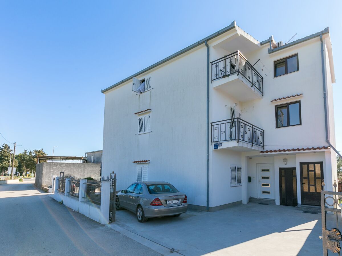 Apartment Two bedroom apartment with terrace Kaštel Štafilić, Kaštela A-21948-b - Outdoor photo 4