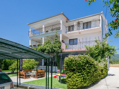 Apartment One bedroom apartment with terrace and sea view Kaštel Štafilić, Kaštela A-21948-c - Outdoor photo 2