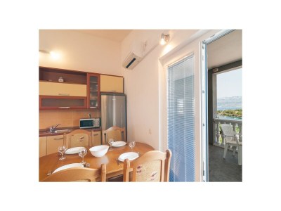 Apartment One bedroom apartment with terrace and sea view Splitska, Brač A-21974-d in Splitska - Apartment