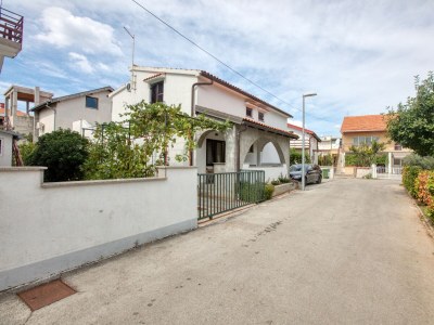 Apartment One bedroom apartment with terrace Vodice A-21593-a - Outdoor photo 7