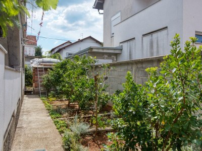 Apartment One bedroom apartment with terrace Vodice A-21593-a - Outdoor photo 10