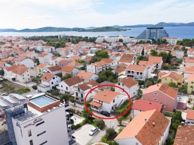 Apartment One bedroom apartment with terrace Vodice A-21593-b - Outdoor photo 2