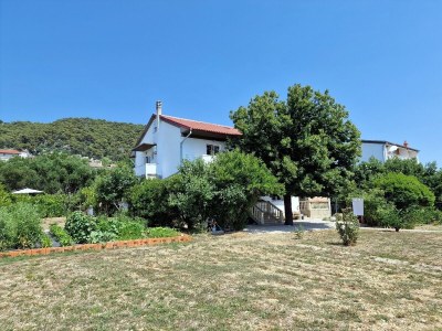 Apartment Two bedroom apartment with terrace and sea view Barbat, Rab A-22167-a in Rab - Apartment