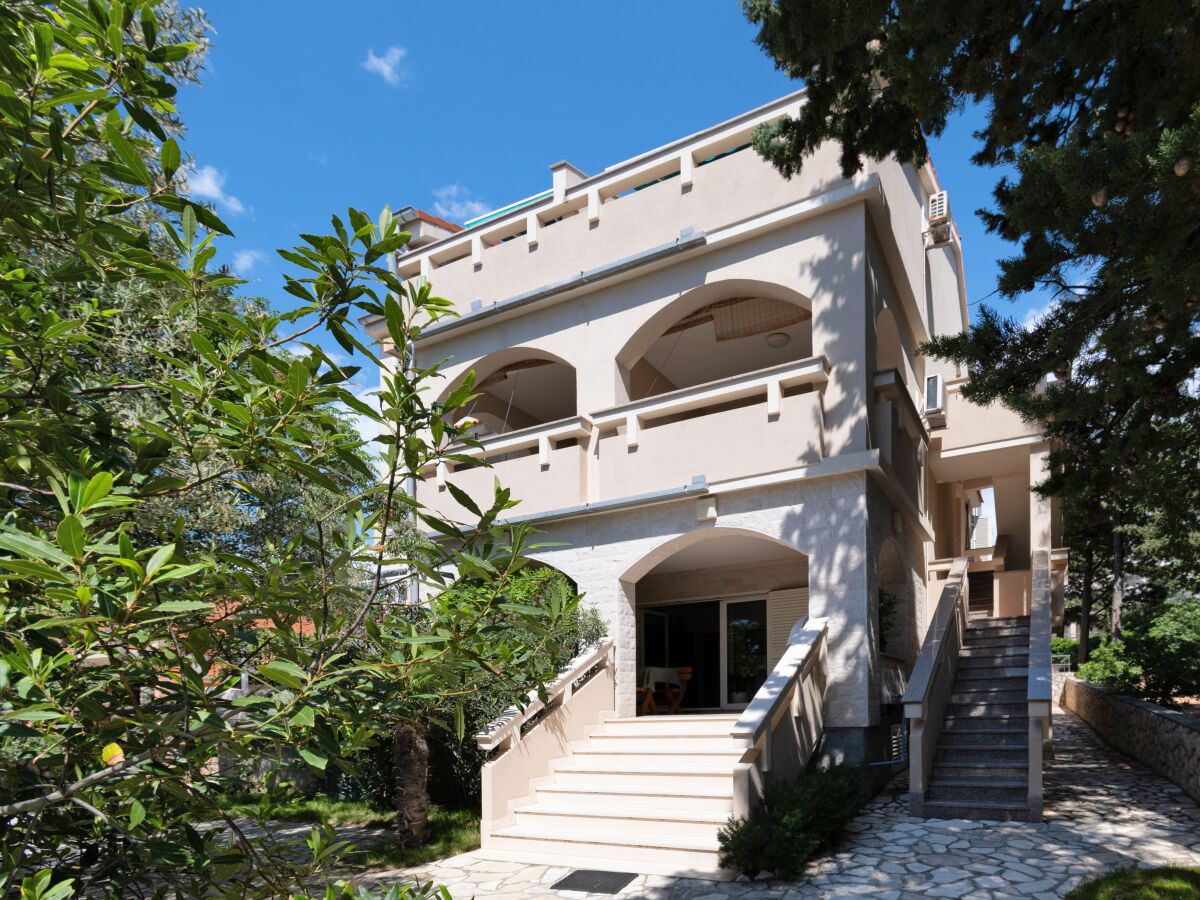 Apartment Two bedroom apartment near beach Stara Novalja, Pag A-21662-b