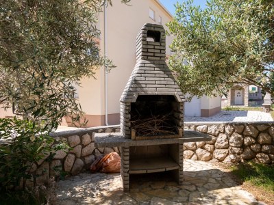 Apartment Two bedroom apartment near beach Stara Novalja, Pag A-21662-b - Outdoor photo 8
