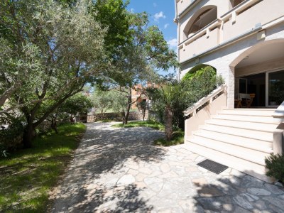 Apartment Three bedroom apartment near beach Stara Novalja, Pag A-21662-d - Outdoor photo 7