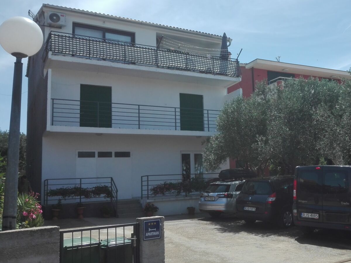 Apartment One bedroom apartment with terrace and sea view Brodarica, Šibenik A-21888-b - Outdoor photo 2