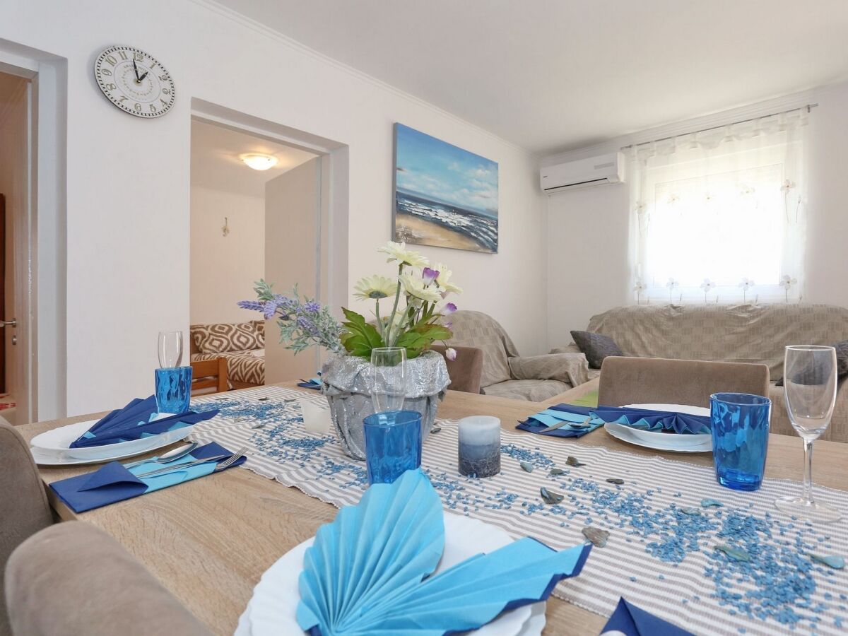 Apartment Two bedroom apartment with air-conditioning Vir A-22134-c