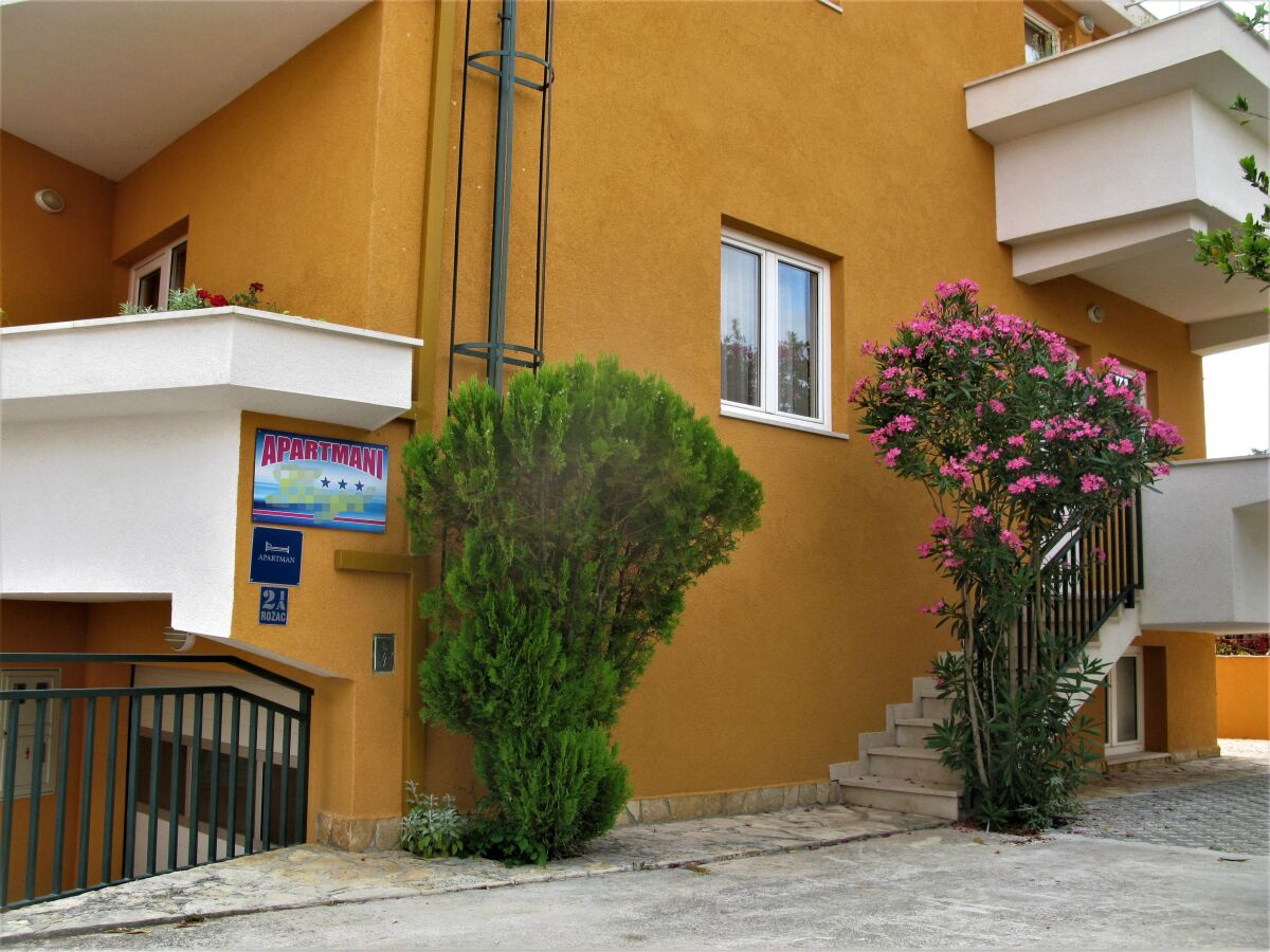 Apartment Two bedroom apartment with balcony Okrug Gornji, Čiovo A-22139-c - Outdoor photo 4