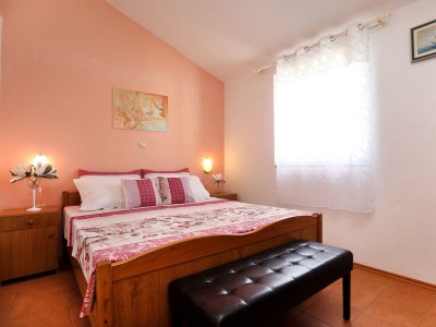 Apartment One bedroom apartment with balcony and sea view Okrug Gornji, Čiovo A-22139-e in Okrug Gornji - Apartment