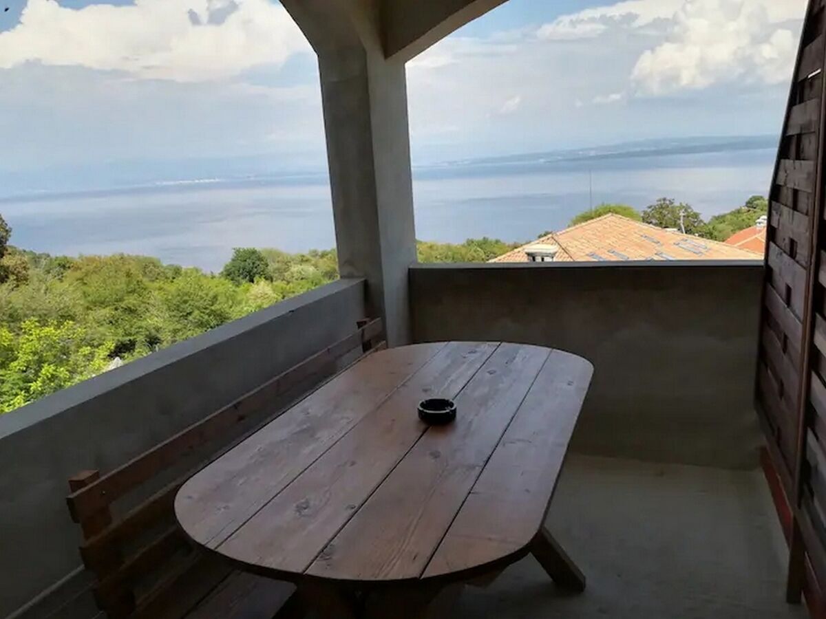 Apartment One bedroom apartment with balcony and sea view Beli, Cres A-22435-b