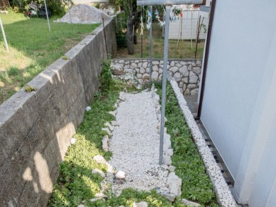 Apartment Three bedroom apartment with balcony Lopar, Rab A-22558-b - Outdoor photo 9