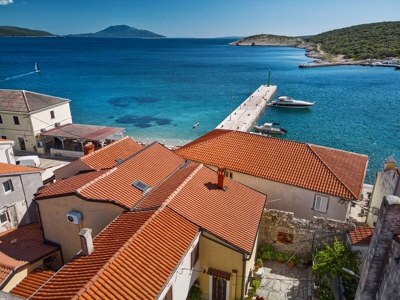Apartment One bedroom apartment near beach Martinšćica, Cres A-22582-a in Martinščica - Apartment