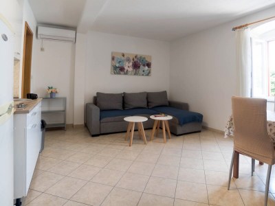 Apartment One bedroom apartment with air-conditioning Trogir A-22597-a - Outdoor photo 7
