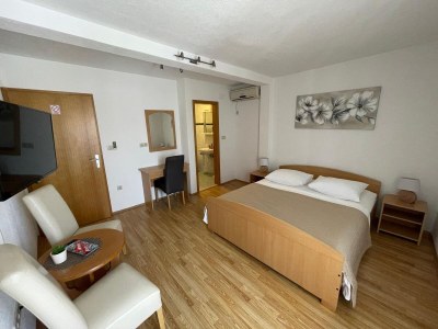 Holiday room with air-conditioning Trogir S-22597-a - Outdoor photo 10
