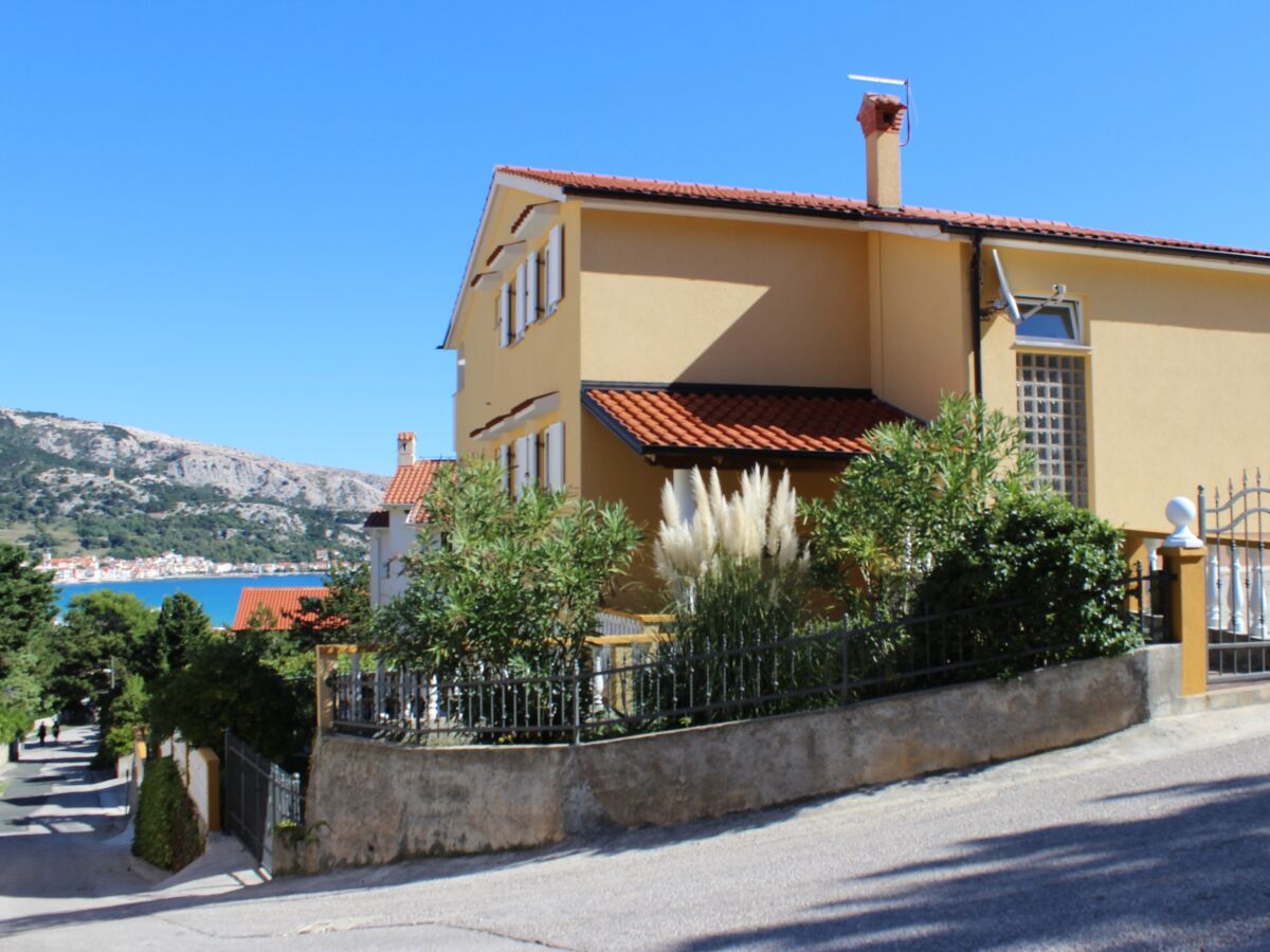 Apartment Two bedroom apartment with balcony and sea view Baška, Krk A-22687-f - Outdoor photo 2