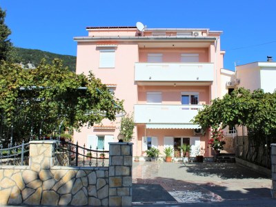 Apartment Three bedroom apartment with balcony Baška, Krk A-22725-d - Outdoor photo 2