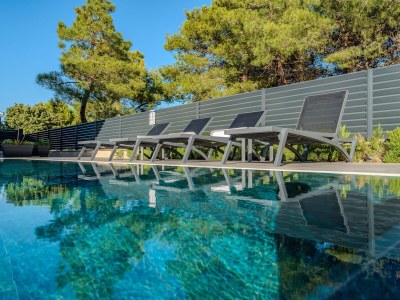 Apartment Two bedroom apartment with terrace Vir - Kozjak, Vir A-22971-a - Outdoor photo 7