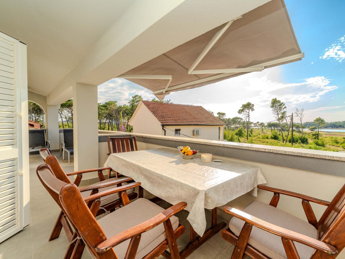 Apartment Two bedroom apartment with terrace and sea view Privlaka, Zadar A-23472-a