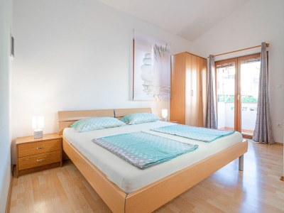 Apartment One bedroom apartment with balcony and sea view Baška, Krk A-23309-b in Baška - Apartment
